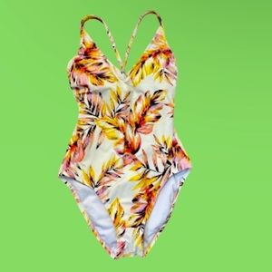 Kona Sol one Piece Hawaiian Print Swimsuit SzL